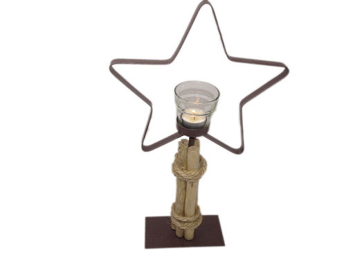Teelichthalter Stern aus Metall mit Holzfuß